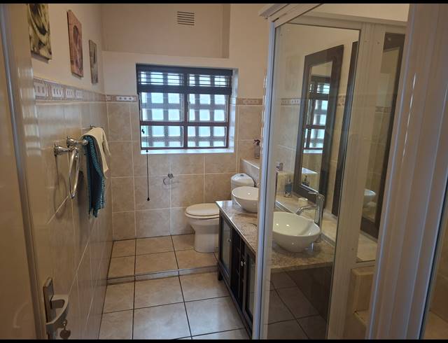 3 BEDROOM DUPLEX FOR SALE IN UVONGO BEACH